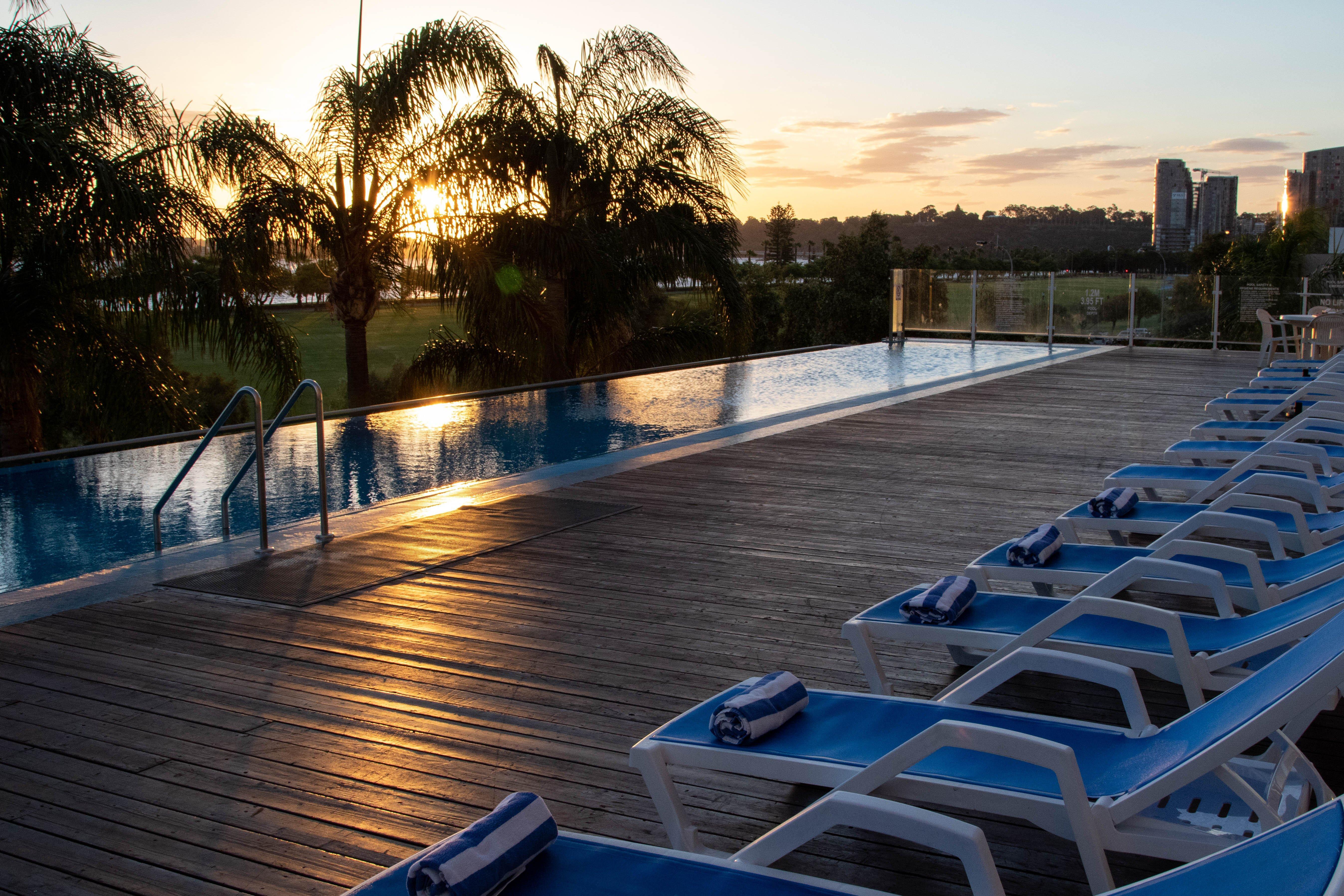 Crowne Plaza Perth By Ihg Hotel Exterior photo