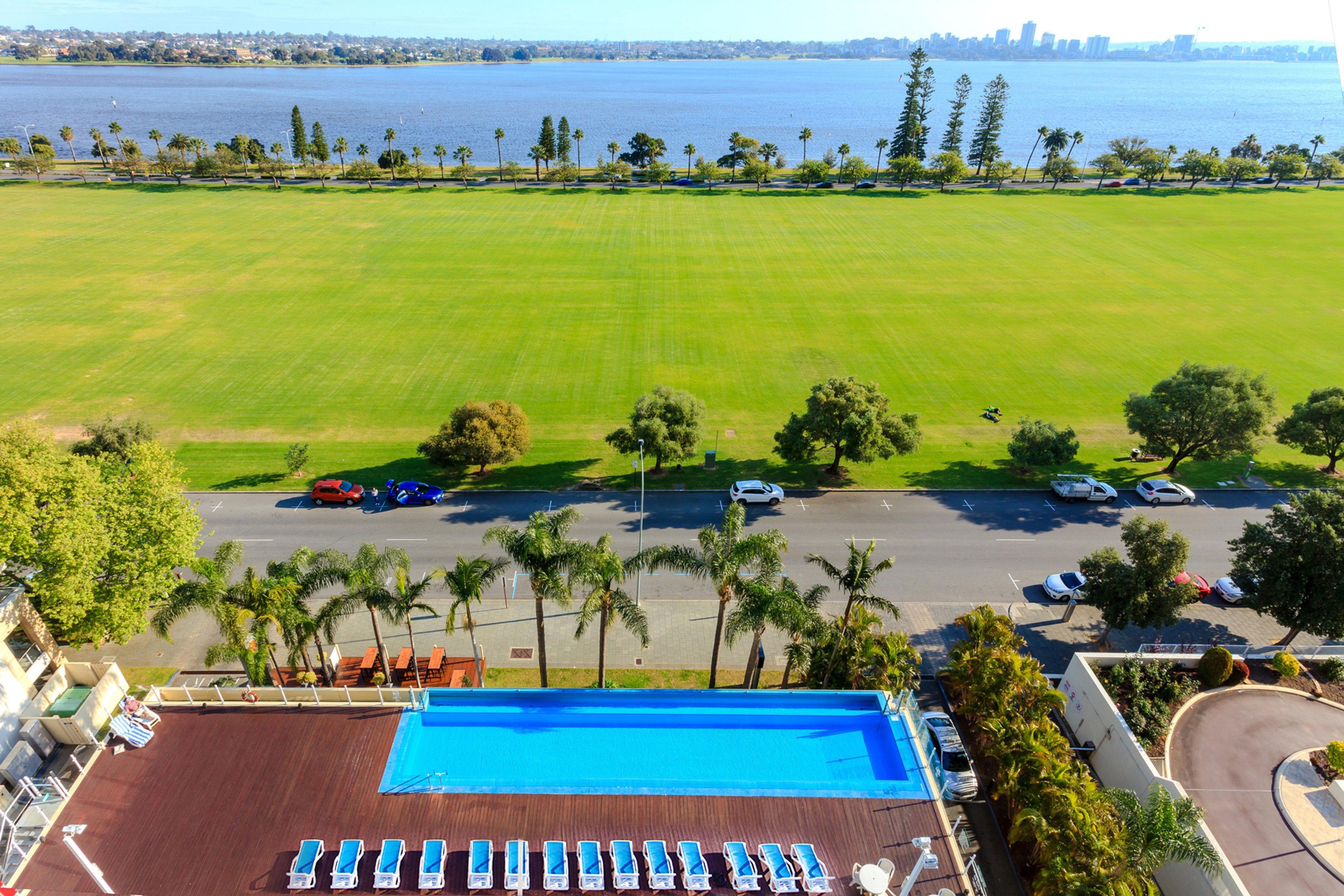 Crowne Plaza Perth By Ihg Hotel Exterior photo